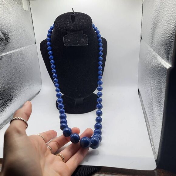 Vintage 60s Chunky Cerulean Blue Graduated Acrylic Bead Necklace - Picture 2 of 4